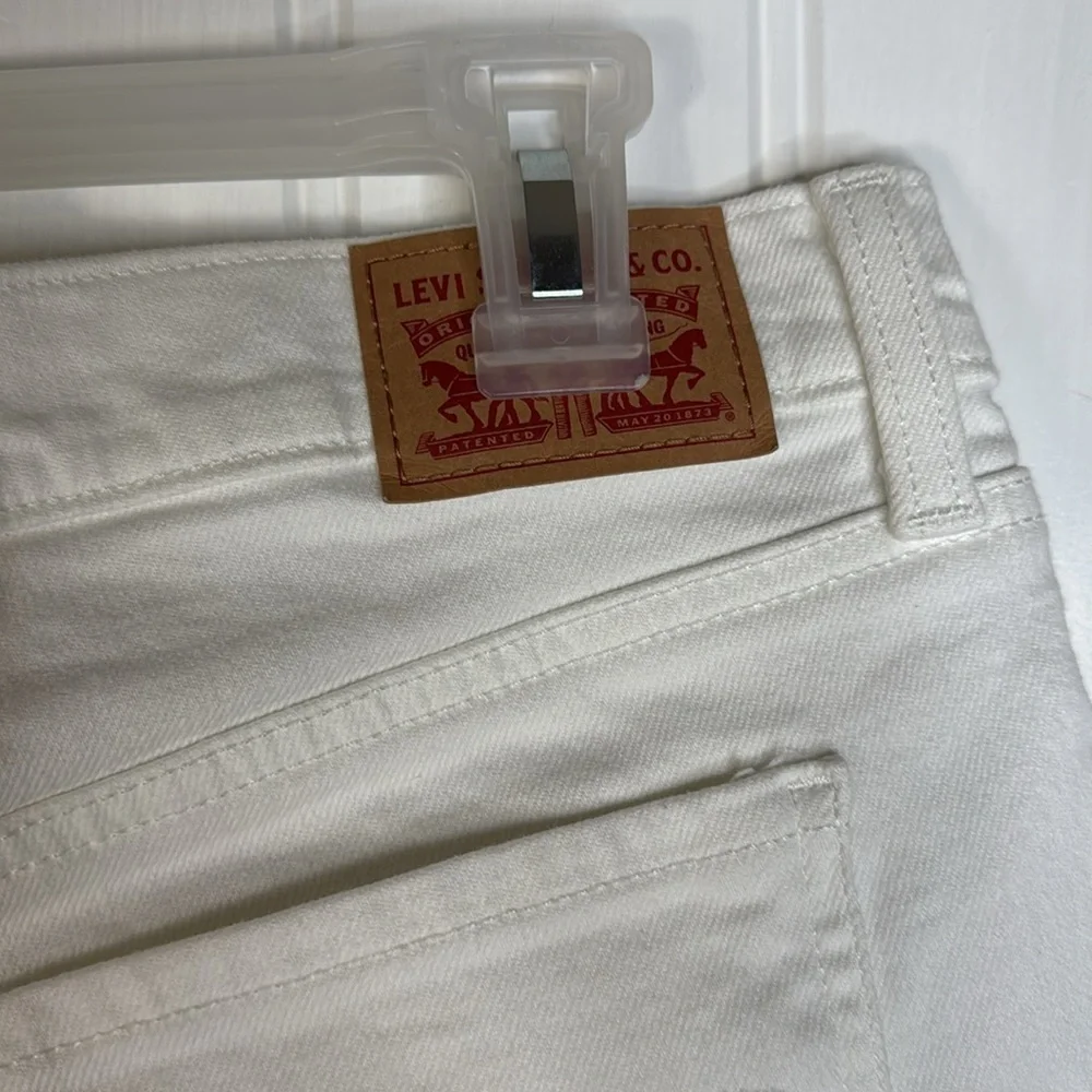 Levi's Mid Rise Mid Length Denim Shorts Women's Size 31 - Picture 9 of 13